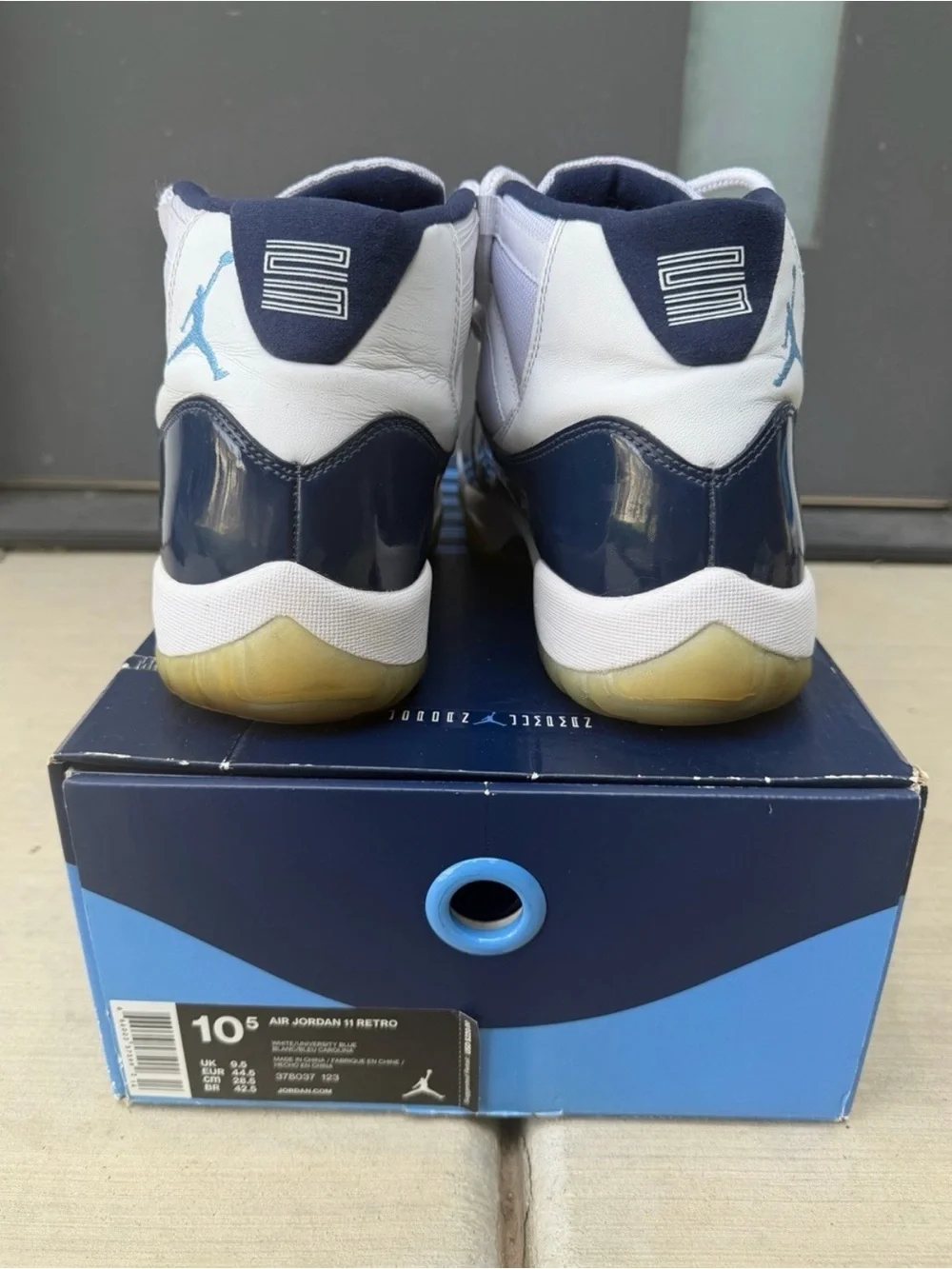Men’s Jordan’s blue size 10 and grey 10.5